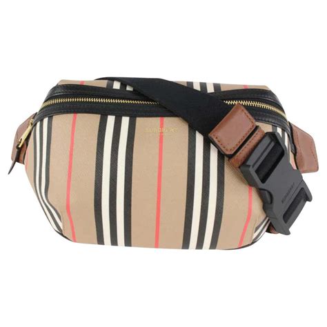 burberry fanny pack used.